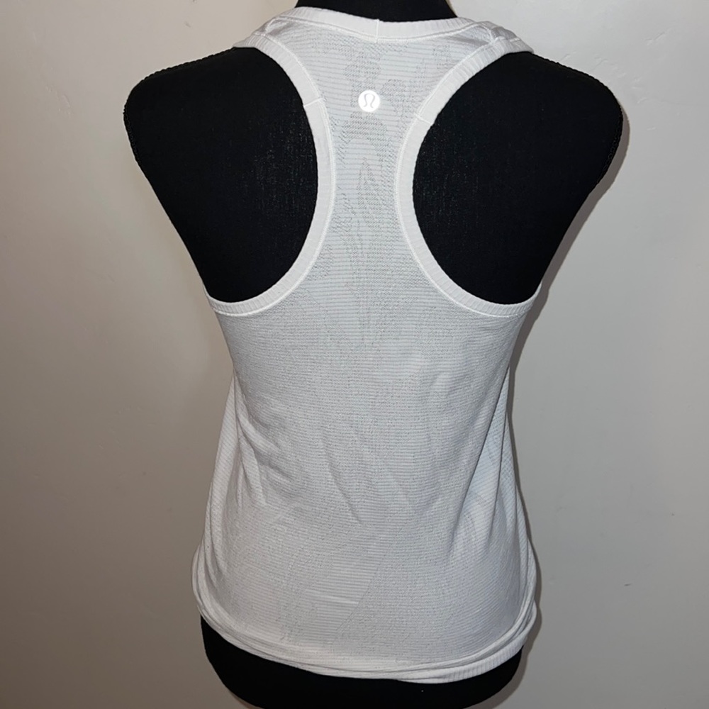 Lululemon tank top